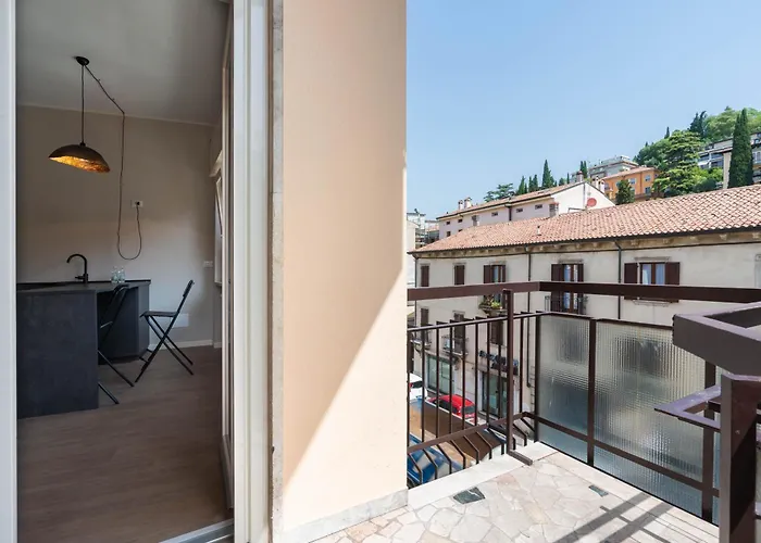Nino Bixio Apartment